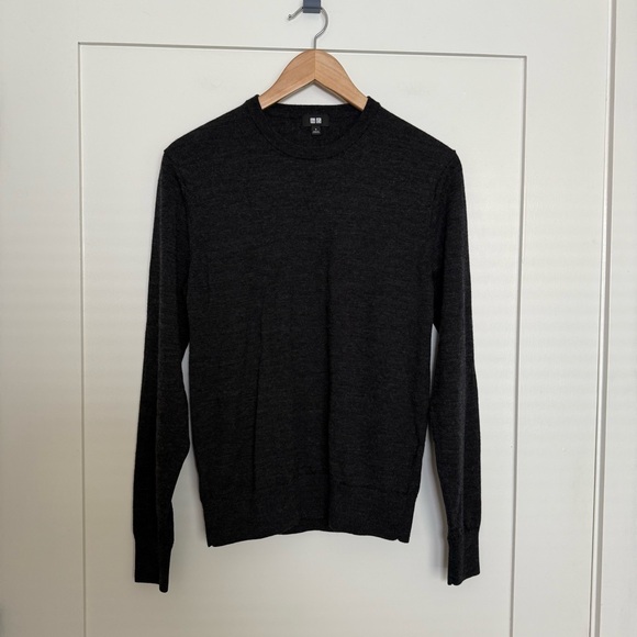 Uniqlo Other - Uniqlo Sweater Men Sz S Dark Gray Knit 100% Wool Crewneck Pullover Office Preppy